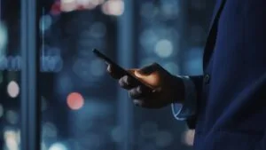 Marketing B2B e comportamento digital: como manter a profundidade em tempos de consumo rápido